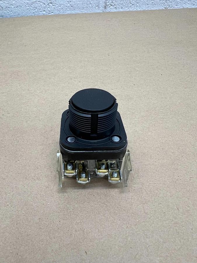 Allen Bradley 800H-AR2A Push Button Unit