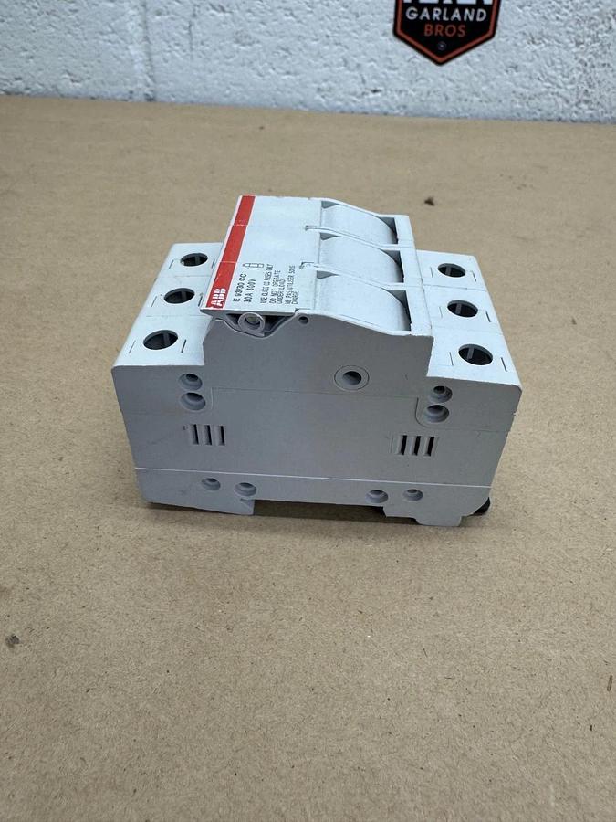 Used ABB E 93/30 CC Screw Terminal Fuse Holder, 30A, 600V, 3 Pole *NEW*