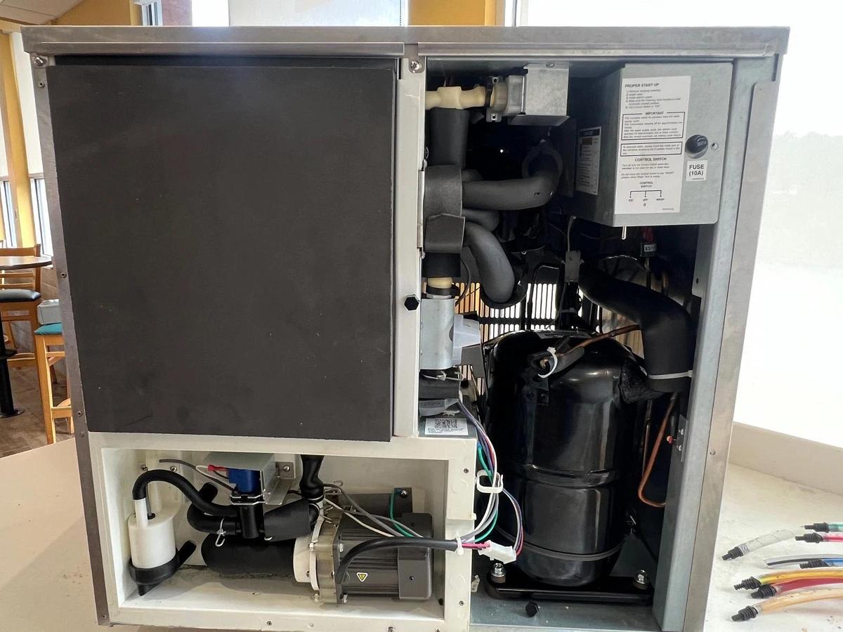 Used Hoshizaki KMD901MRH Ice Maker, Modular Unit