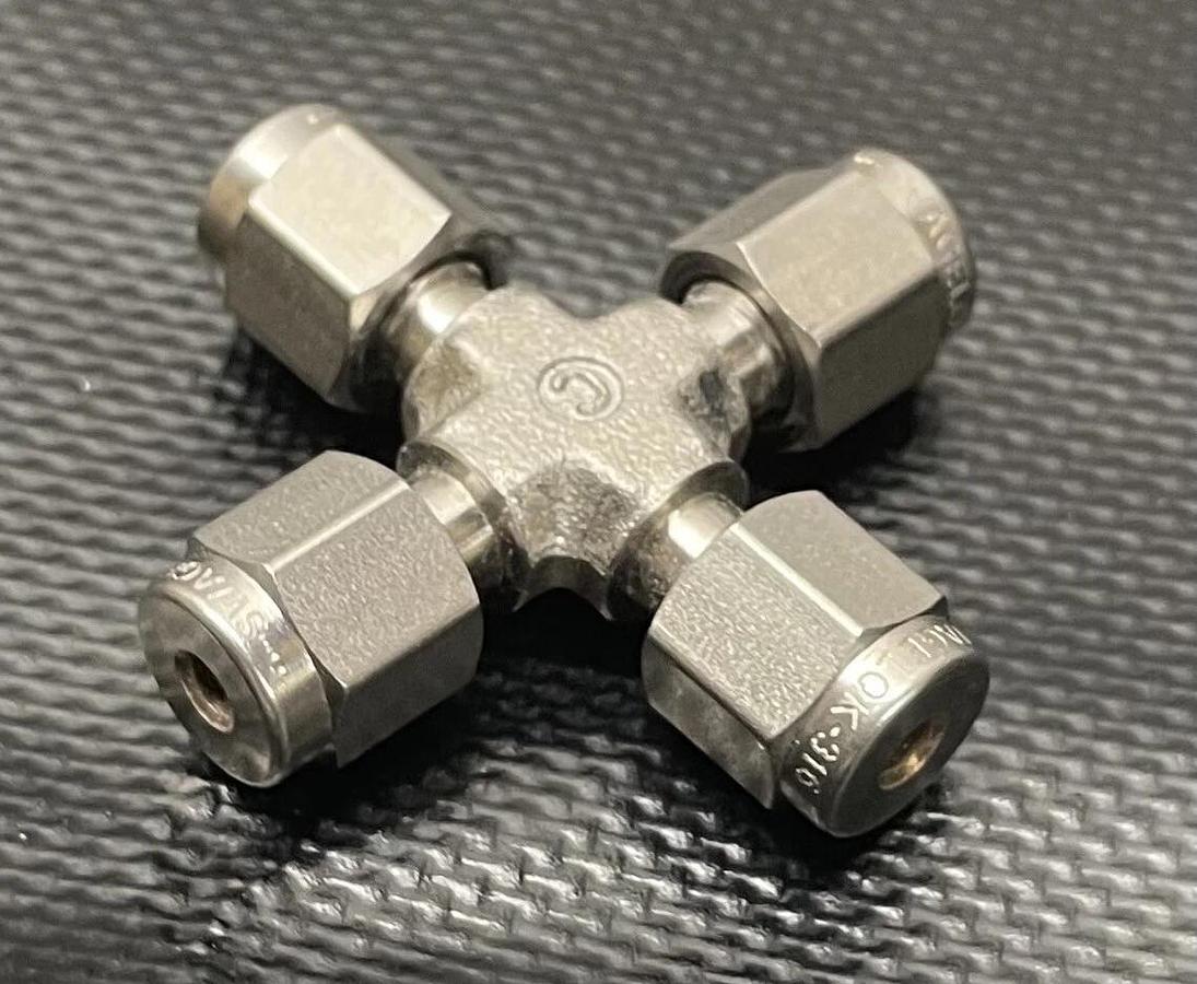 Used Swagelok S-600-4 Tube Filling Union Cross, 3/8” Tube OD (LOT of 6)
