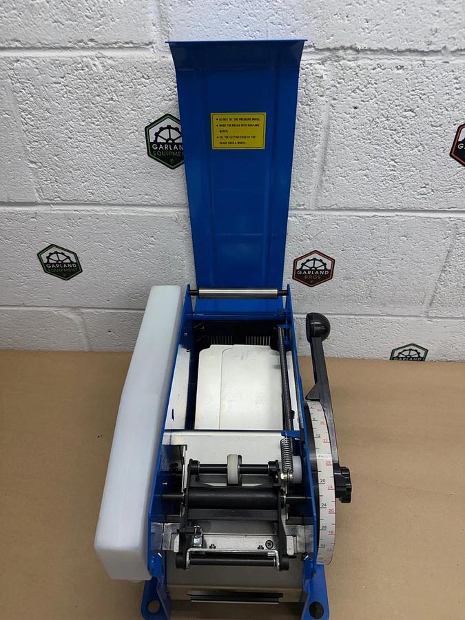 Used Global Industrial FX-800 300713 Manual Gummed Tape Dispenser *FOR PARTS*