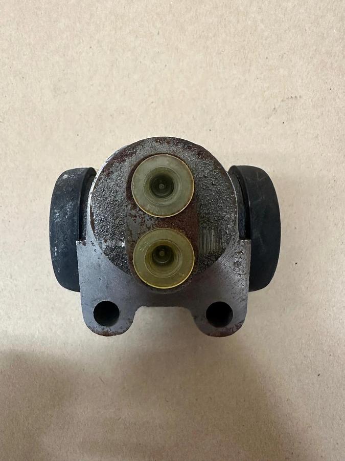 Used CAT MCF00215 Wheel Cylinder Assembly *NEW*