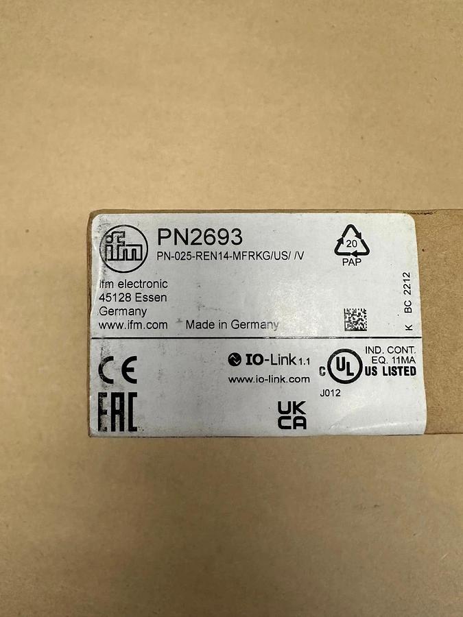 Used IFM PN2693 Pressure Sensor with Display *NEW*