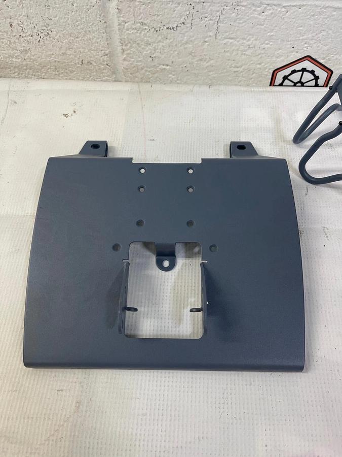 Used Siemens 6AV2181-5AG80-0A0 Wall Holder / Bracket, Type 13