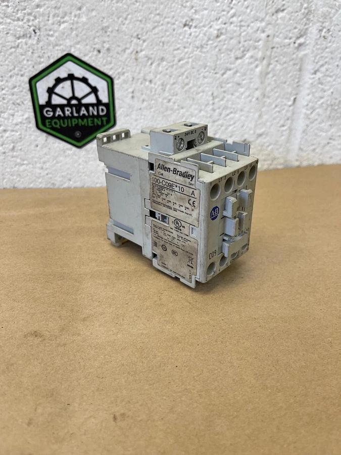 Used Allen-Bradley 100-C09E*10 Contactor, Series A, 32A, 24 VDC