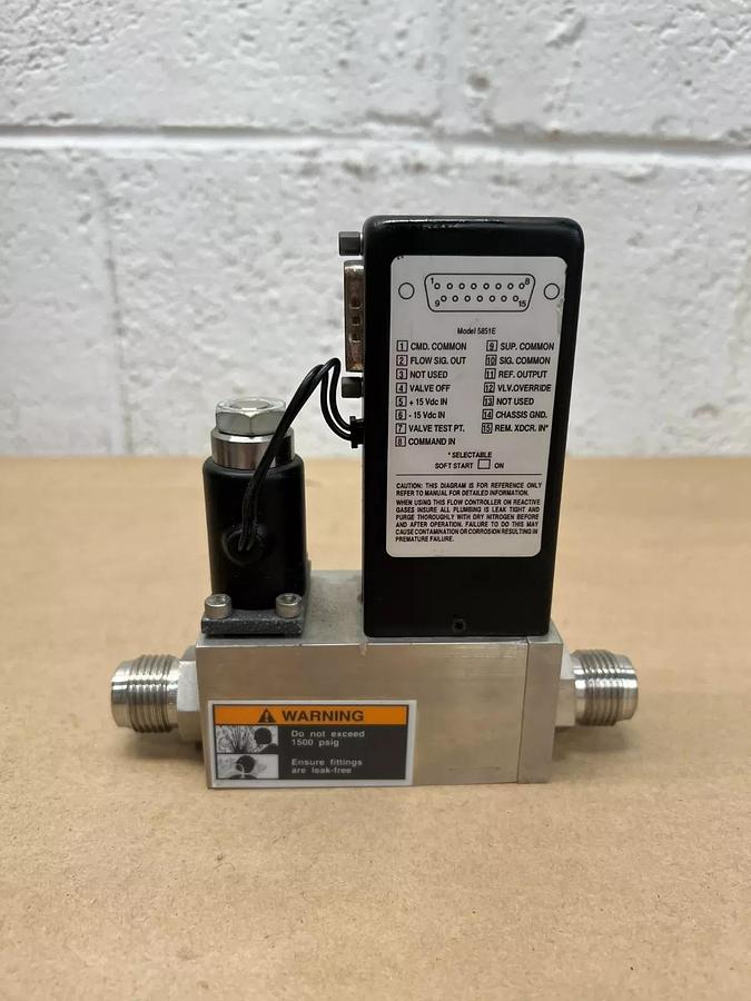 Used Brooks 5851E Mass Flow Controller, 200 SLPM, Hydrogen, MOD:5851EA14MQ2H2FA
