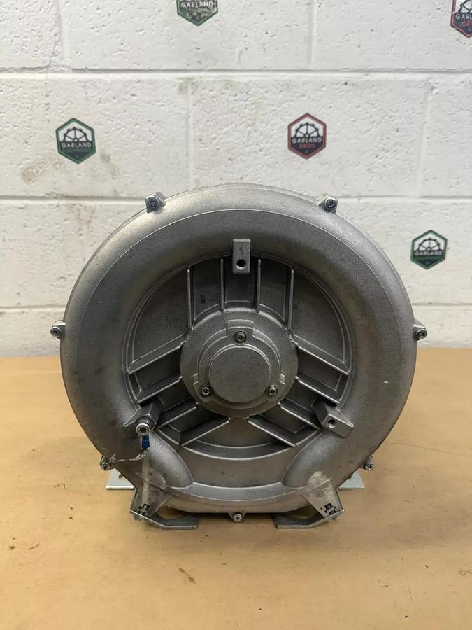 Used Busch SB 0200 D 0HT UE XX Vacuum Blower Pump