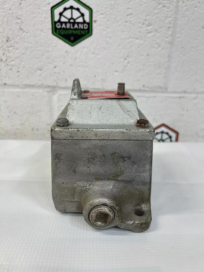 Used Crouse-Hinds DS415 Snap Switch for Hazardous Locations