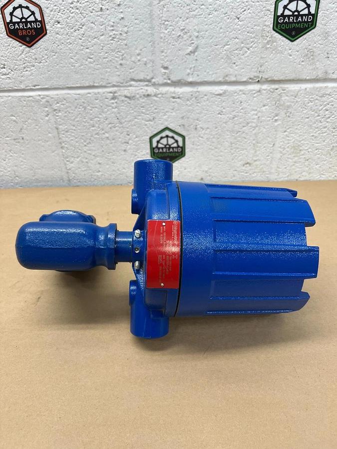 Used Magnetrol T63-1E2C-AAP Switch, 120VAC, 50/60Hz