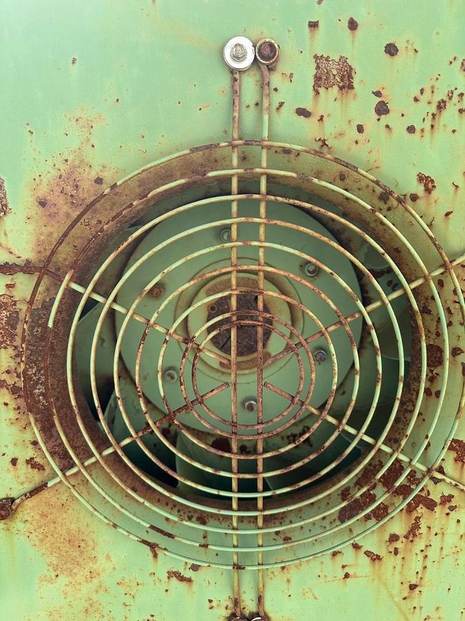 Used RUWU VM1Sa/ RE355M Bottom Horizontal CCW 270, 3.6Kw @ 1725RPM, 460V