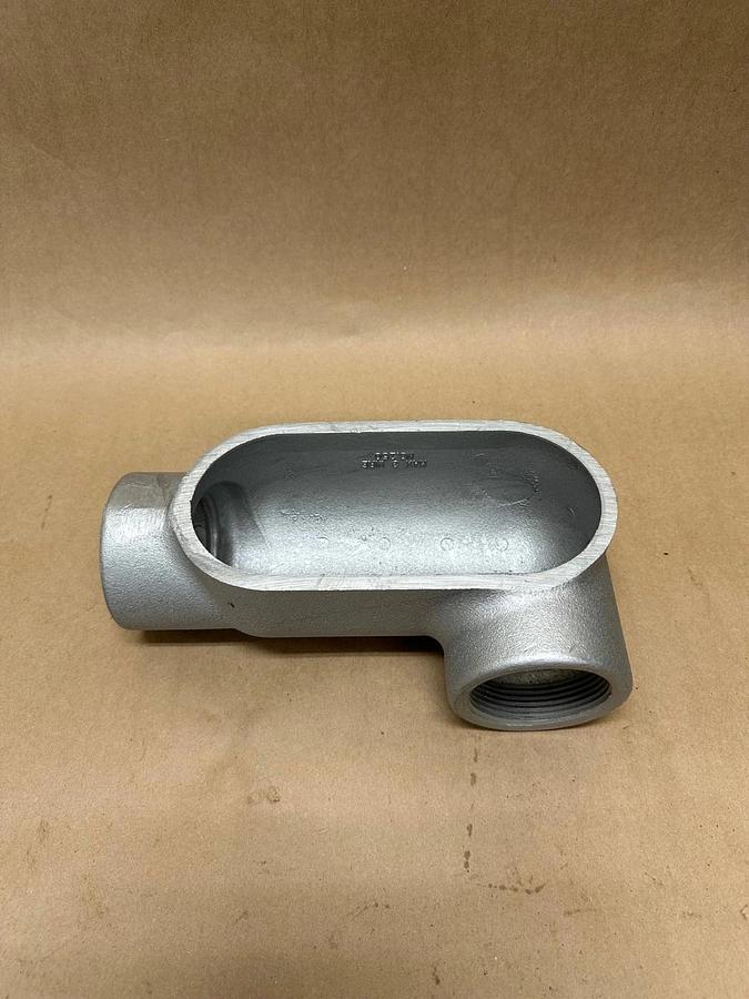 Used Crouse Hinds LL777 Forme 7, 2-1/2” Conduit *NEW*