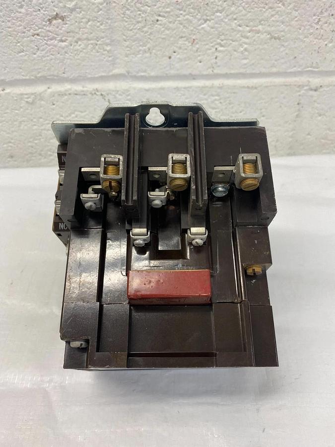 Used Cutler-Hammer C10D-1 Nema Size 2 Contact Kit Max 3 PH 45 Amp