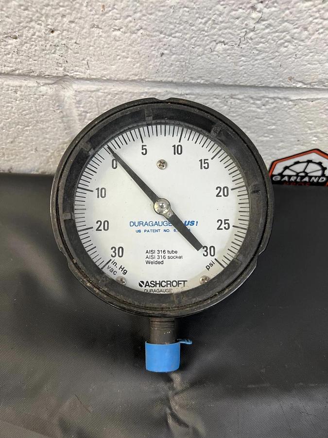 Used Ashcroft 6.119.525 Pressure Gauge 30 PSI