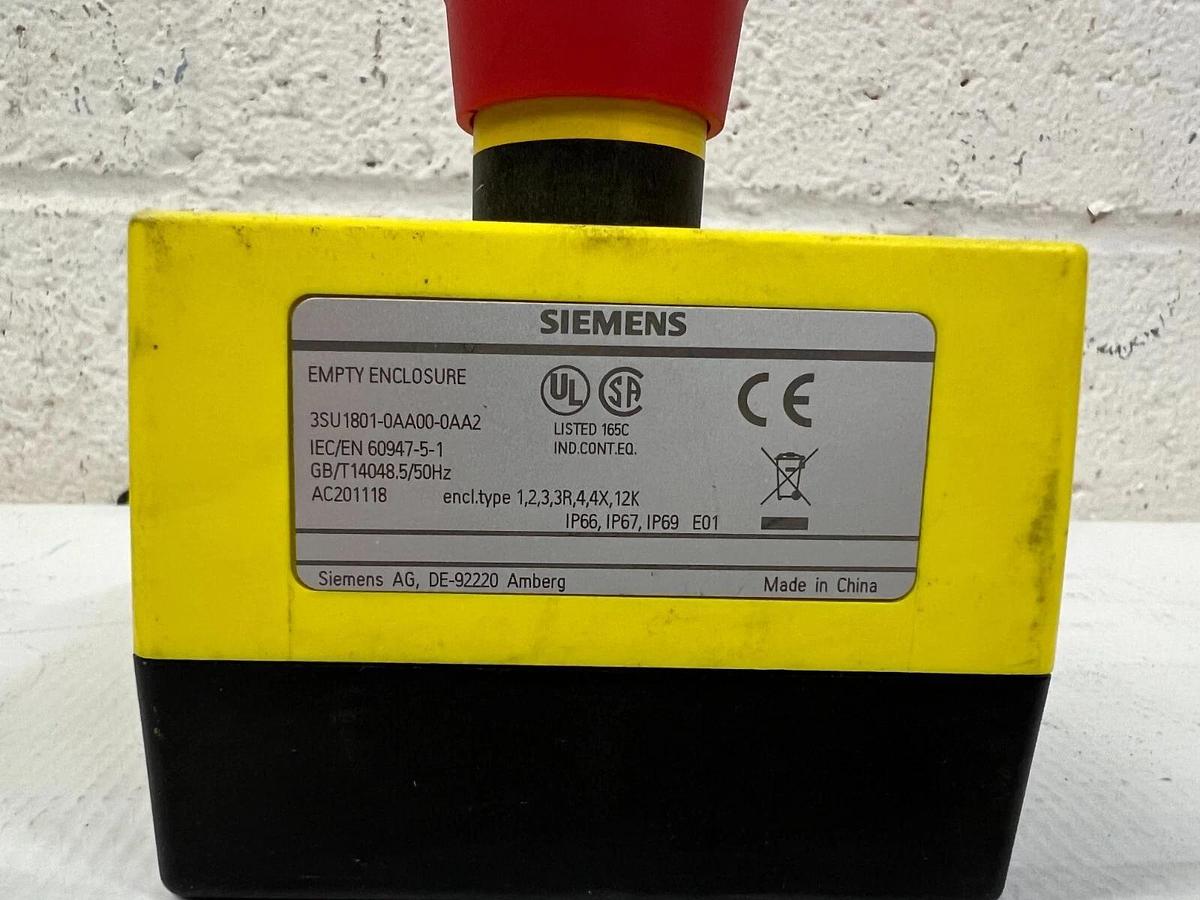 Used Siemens 3SU1801-0AA00-0AA2 Empty Enclosure