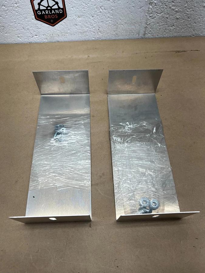 Eaton B-LINE KR4A-END-09 Aluminum Kwik Rail Cable Tray System - Lot of 2