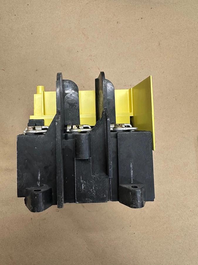 Used EATON 17-16921 Switch Base Assembly