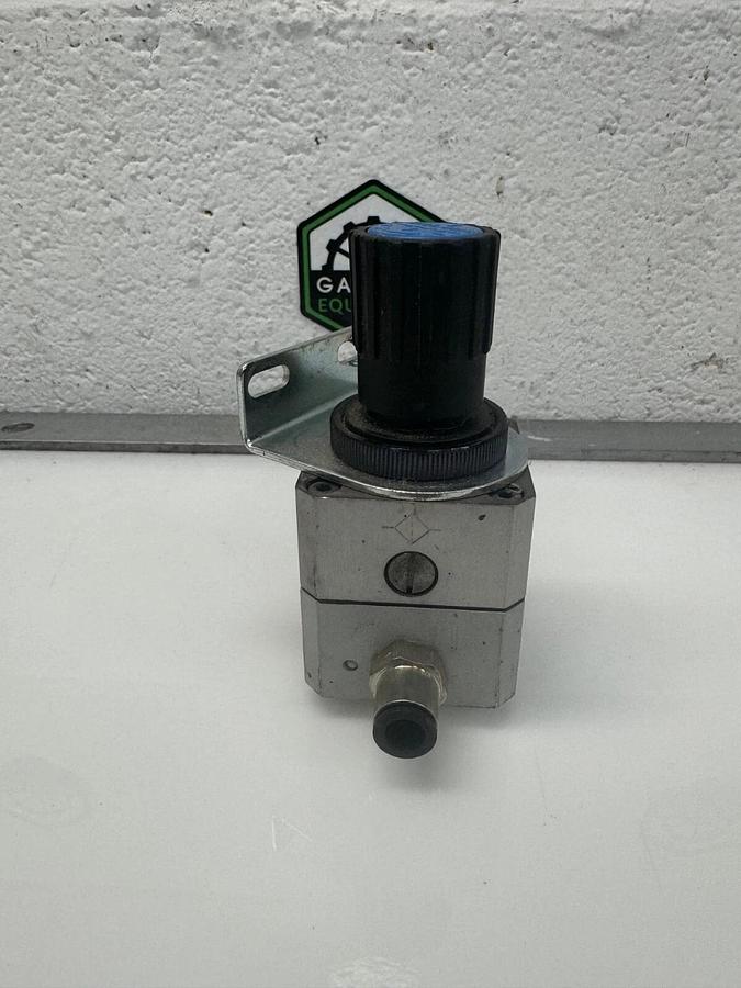 Used Festo 159500 Precision Pressure Solenoid Valve LRP-1/4-0.7
