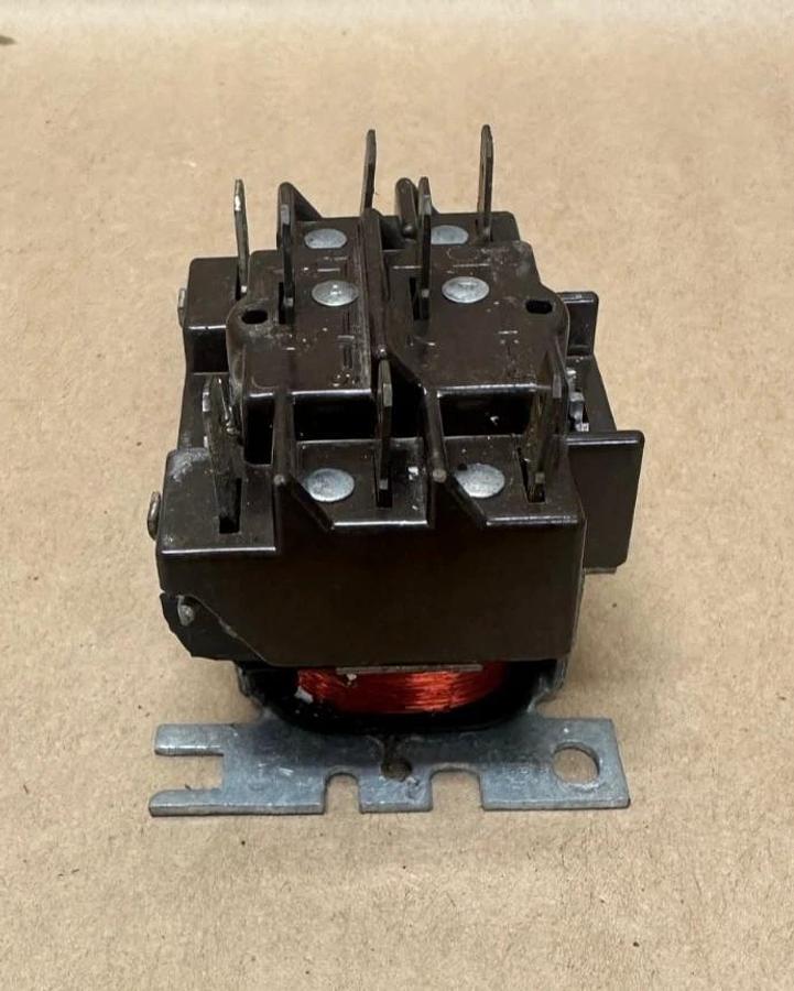 Used ESSEX REV B-3 Relay