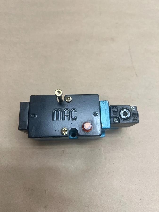 Used MAC 82A-AF-000-TU-DAAP-4DA w/ TU-DAAJ-4DA Valve