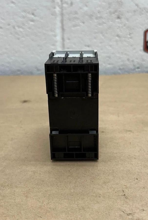 Used Allen Bradley 140MT-C3E-B40 Motor Protecting Circuit Breaker
