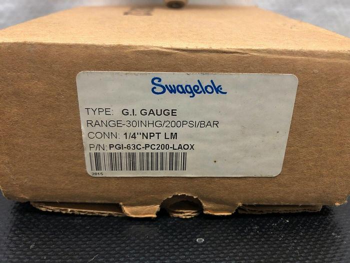 Swagelok PHO-63C-PC200-LAOX, G.I. Gauge, Range: -30 in. hg-200 PSI