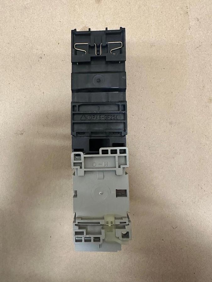 Used Allen Bradley 140M-C2E-C16 Ser C Circuit Breaker w/ 100-C16*10 Contactor