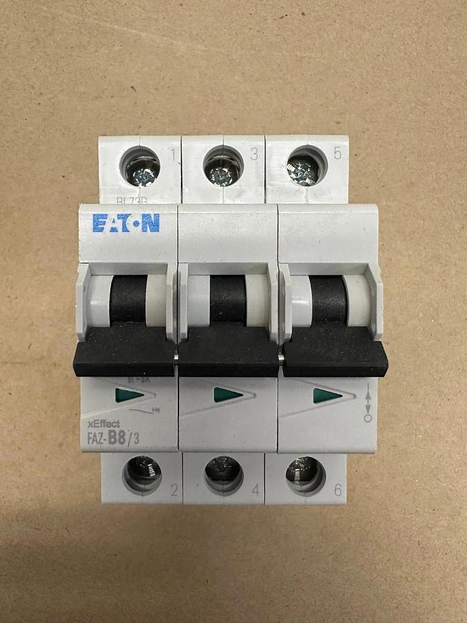 Used Eaton FAZ-B8/3 Circuit Breaker *NEW*