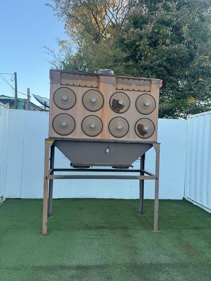 Used United Air Specialist FJL8-0B 8-Cartridge Dust Collector