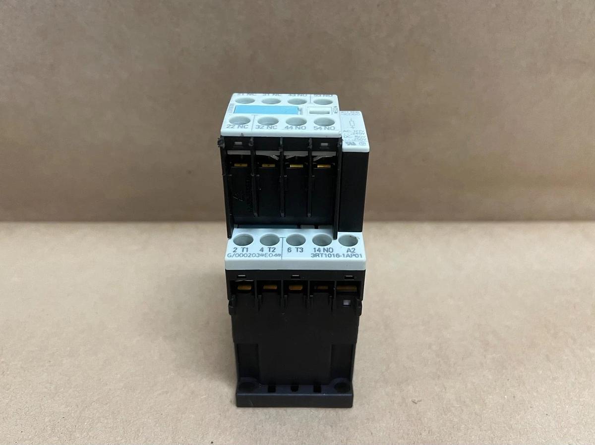 Used Siemens 3RT1016-1AP01 Contactor w/ 3RH1911-1HA22 Auxiliary Switch Block