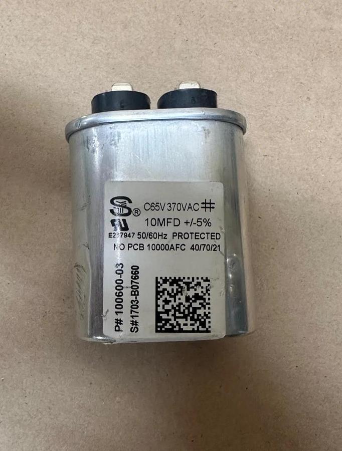 Used Lennox 100600-03 10MFD Oval Dual Capacitor