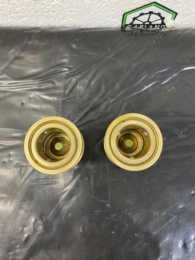 Used Avtec 100-010 Brass Socket 1/2 PSIG - Lot of 2