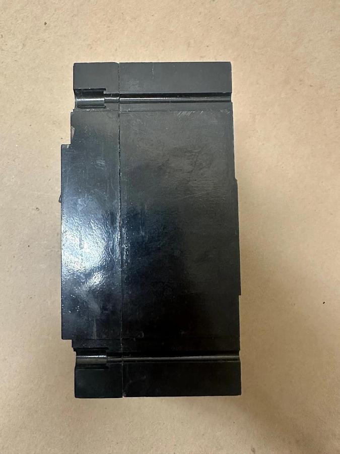 Used General Electric TED134040 40A 3 Pole Circuit Breaker