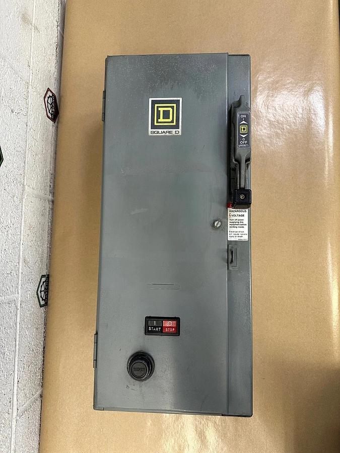 Used Square D 8538SCG14V02S Enclosure Type 1, 30A