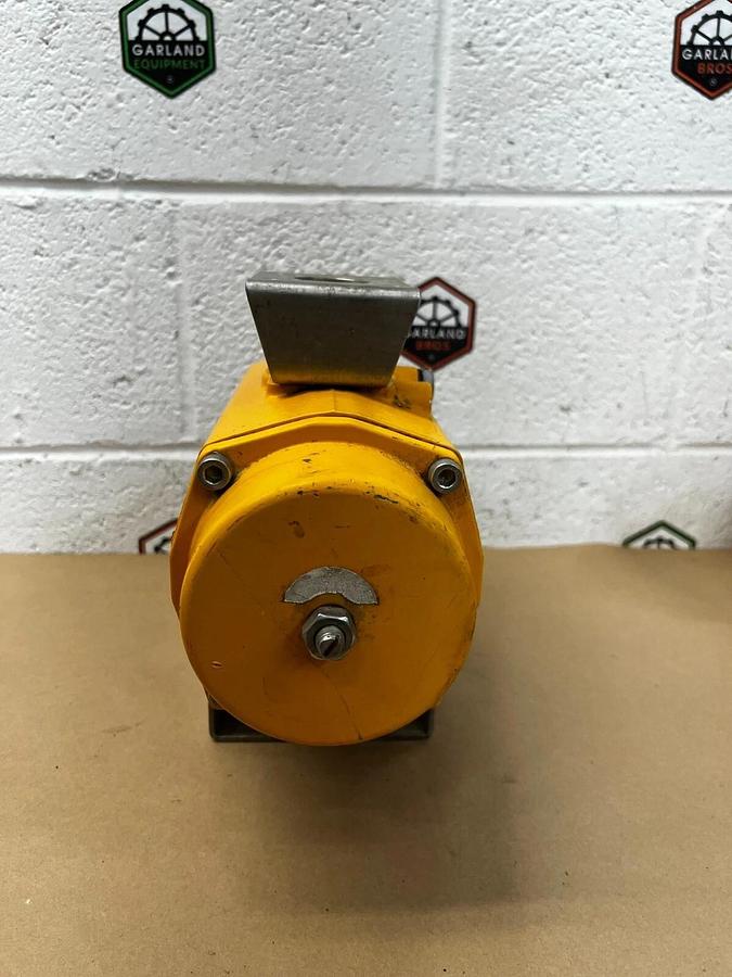 Used EL-O-MATIC ES0200.U2A04A.22K0 Pneumatic Valve Actuator