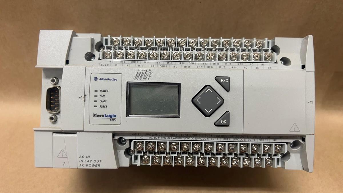 Used Allen Bradley 1766-L32AWA Ser B MicroLogix 1400 32 Point Controller *NO COVER*
