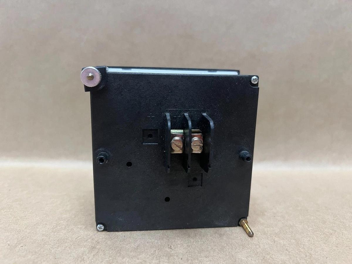 Used Zurc Voltmeter 0-400V