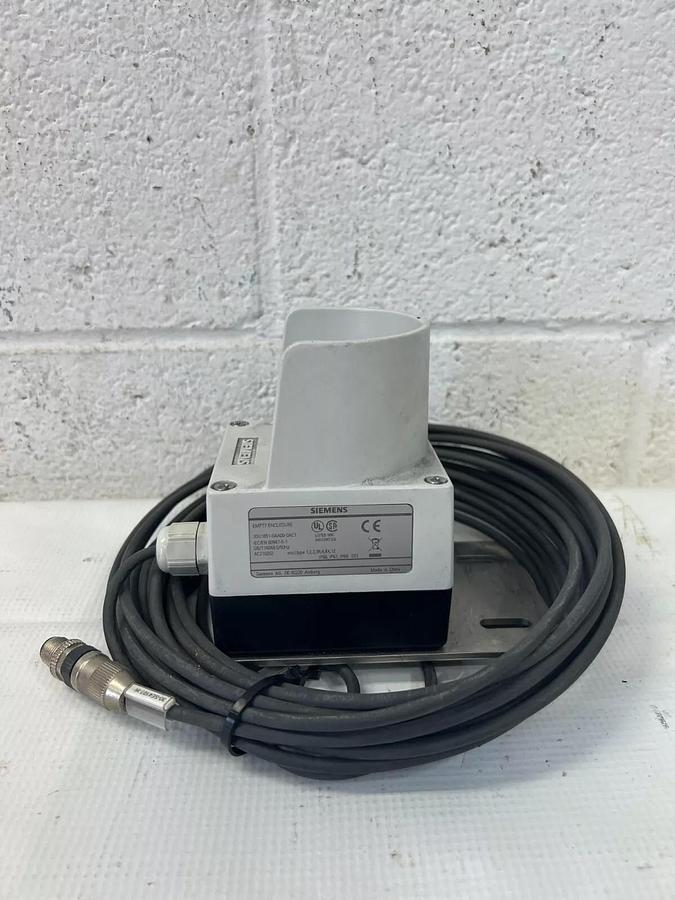 Used Siemens 3SU1851-0AA00-0AC1 Empty Enclosure