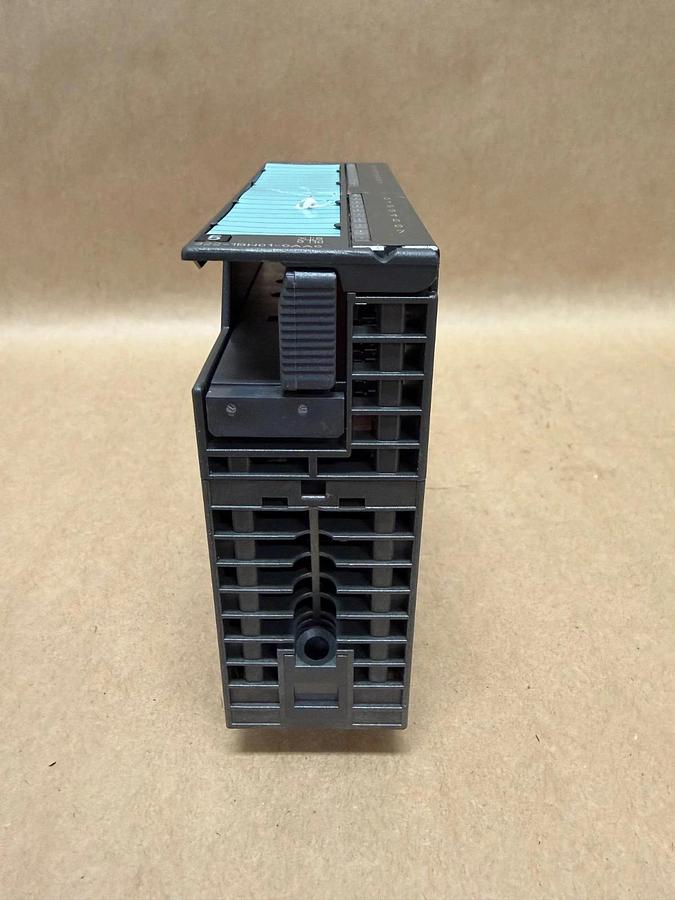 Used Siemens 322-1BH01-0AA0 Digital Output Module
