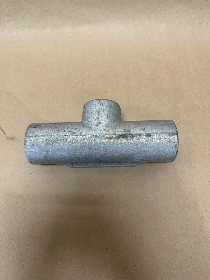 Crouse Hinds T47, 1-1/4” Conduit *NEW*
