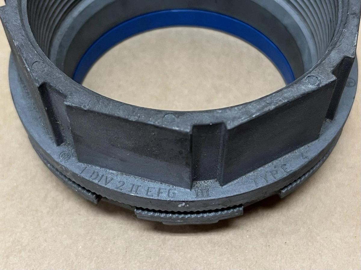 Used Thomas & Betts Type 4 4" I DIV 2 II EFG III Conduit Hub Connector - Lot of 5