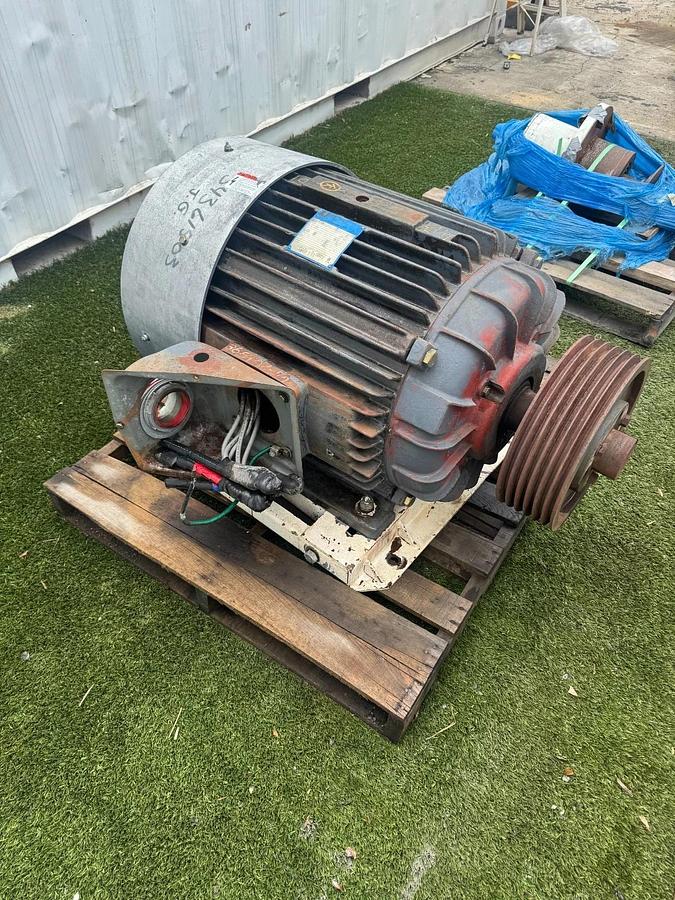 Used Prater CLM-101 Air Classifier, Toshiba 200Hp 3Ph Motor, with Spare Parts
