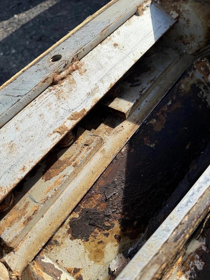 Used Western Pneumatics FDRW141801RD 14” x 18” Airlock