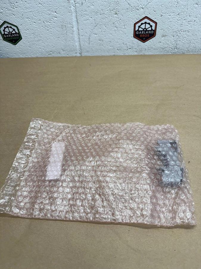 Used Phoenix Contact CB 1/6-2/4 PT-BE Base Element, Fuse Terminal Block *NEW*