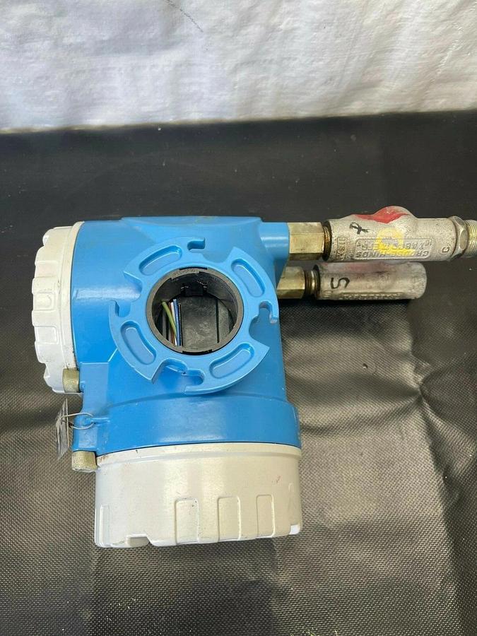 Used Endress+Hauser 80A02-1UM7/0 Pressure Transmitter, Digital Flow Meter