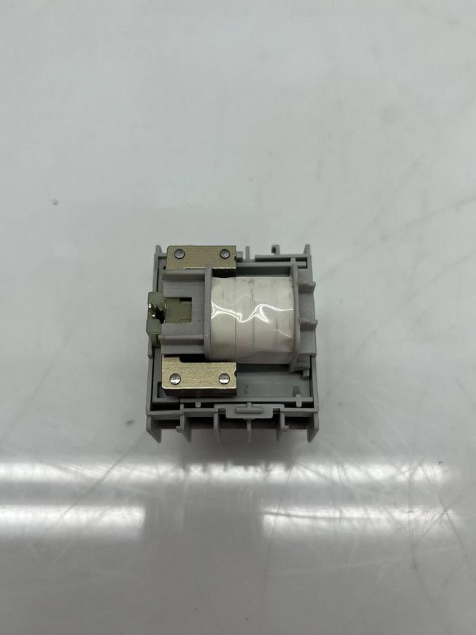 Used Allen Bradley 100-KFC11 w/ 100-K09*10 Ser A Contact Block w/ Contactor