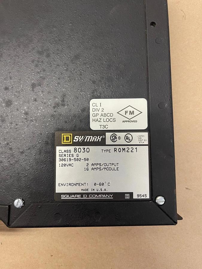 Used Square D SY/MAX 8030 ROM 221 Series G Output Module