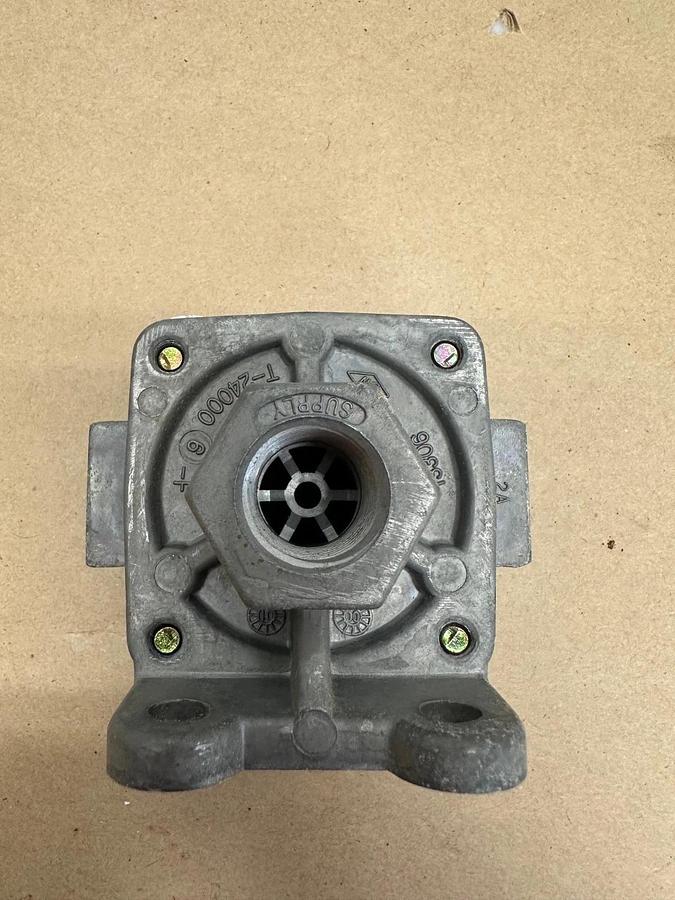 Used CAT 8V-5017 Service Brake Quick Release Valve *NEW*