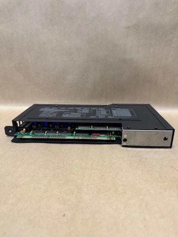 Used Square D TYPE RIM-126, Sy/Max, Class 8030 Isolated Input Module (Parts Only)