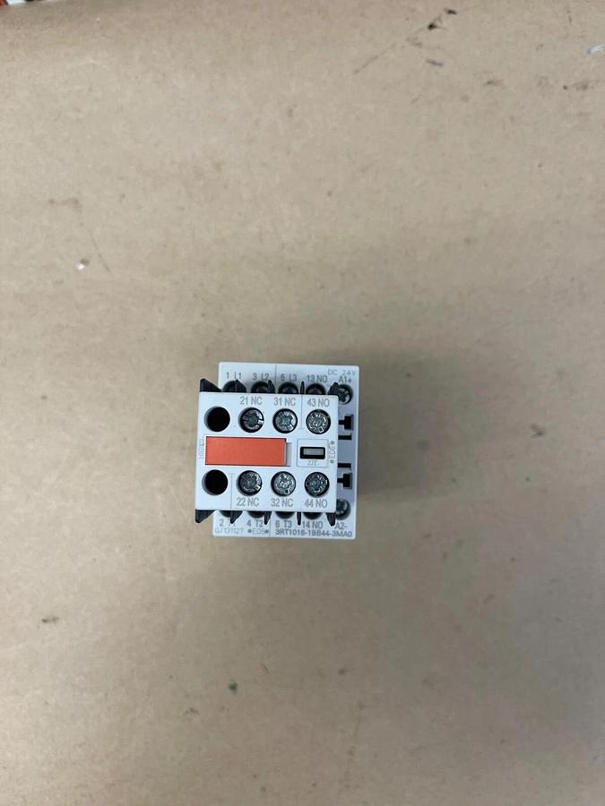 Used Siemens 3RT1016-1BB44-3MA0 Contactor
