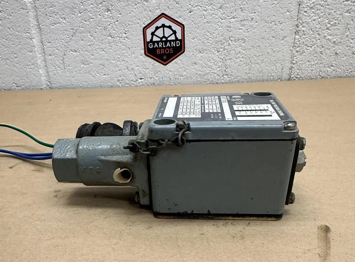 Used Allen Bradley 836T-T352J Pressure Control